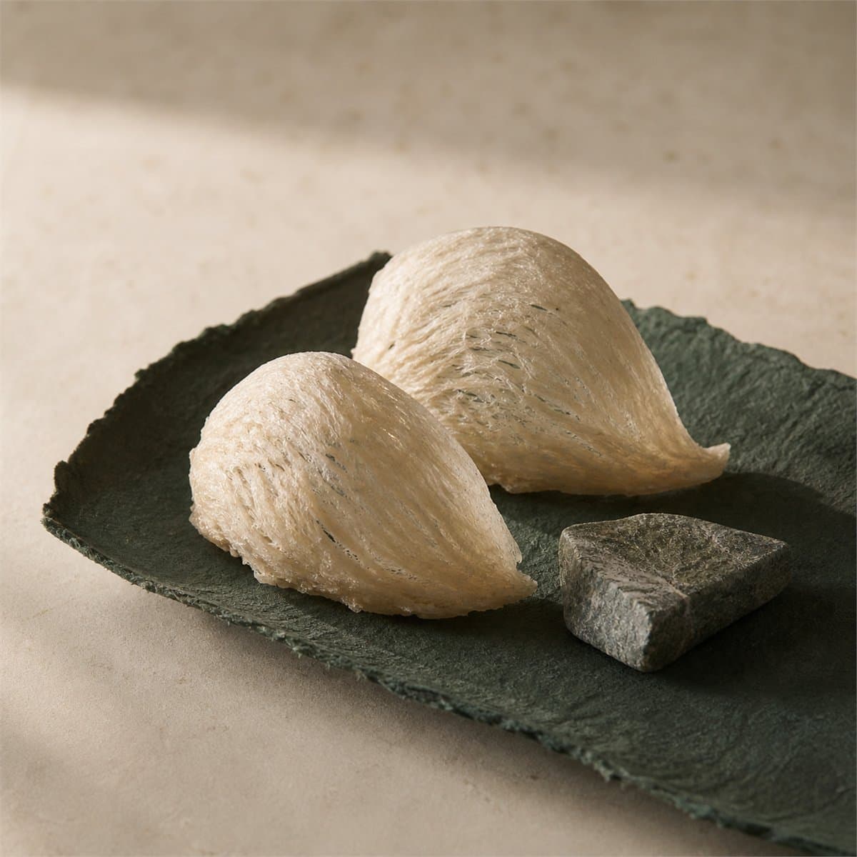 Yến thô nguyên tổ
